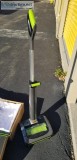 BISSELL CORDLESS VACUUM CLEANER