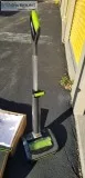 BISSELL CORDLESS VACUUM CLEANER