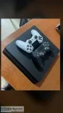 Ps4 slim 2 pads with 2 games