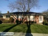 Beautiful 3 bedroom and 1.5 bathroom available for rent
