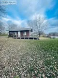 Maison &agrave r&eacutenover Acc&egraves au lac St-Fran&ccediloi