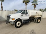 2013 FORD F750 2000 GALLON BOBTAIL WATER TRUCK