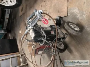 Paint sprayer w texture gun