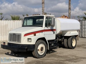 1999 FREIGHTLINER FL70 2000 GALLON BOBTAIL WATER TRUCK 61904221