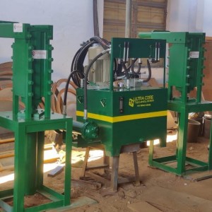 INTERLOCKING BLOCK MAKING MACHINE