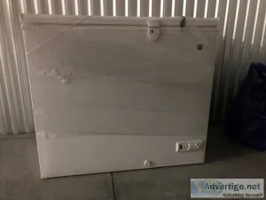 Vendo Freezer  150