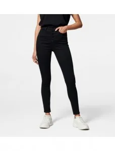 Shop jeans for women online from Forever New