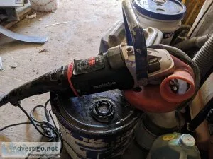 Metabo Grinder W24-203 9&rdquo ANGLE GRINDER W DUST AVENGER SHRO