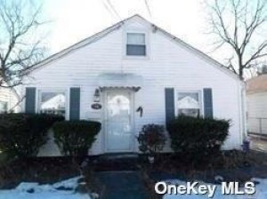 (IDLEI) Lovely Frame House in Hempstead