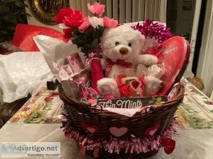 NEW SWEETHEART BEAR BASKET WITH GOODIES