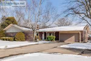 Charming Ranch Home in Popular D27 Northbrook