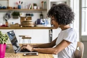 Customer Service Representative Needed