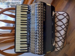 Hohrner accordion