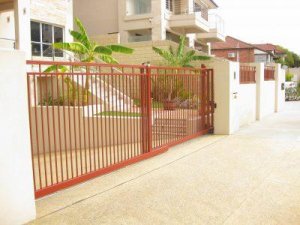 Sliding Driveway Gates Make Homes Look More Elegant and Luxuriou