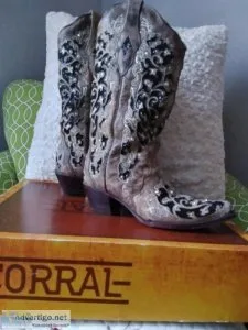 Fancy Sequin Cowboy Boots (Ladies Size 9)