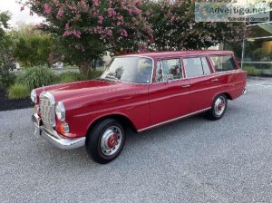 24149 1967 Mercedes-Benz Universal 200D Estate Wagon