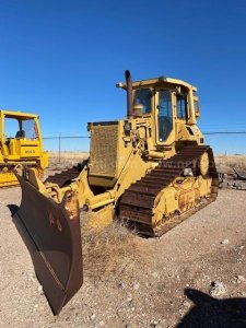 PreviousNext2 of 7 1986 Caterpillar D5 Dozer 1986 Caterpillar D5