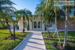 beautifully Furnished 1bed 1bath located at 4540 Overlook Dr NE 