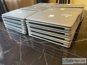 Lot of 60 Macbook Airs