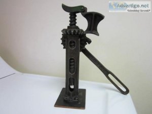 VINTAGE COLLECTIBLE 1920 S MODEL T FORD CAR SCREW JACK FOR SALE