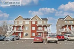 Condo de coin tr&egraves lumineux et spacieux &agrave Contrecoeu