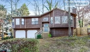 5439 Redwood Ct Stone Mountain GA 30087