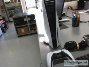 Neatly used PS5 for sale