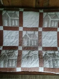 AMISH LAP QUILT