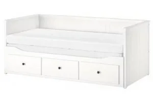 IKEA Hemnes Daybed with 3 drawers for storage