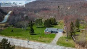 Maison chaleureuse sur 6 acres de terrain &agrave Canton de Hatl