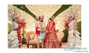 Top destination wedding photographers (cost & info)