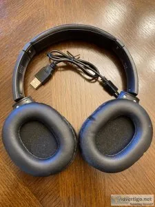 Black wireless headphones