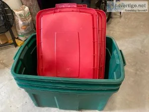 3 Rubbermaid 31-gallon storage totes