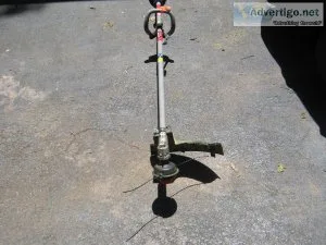 Craftsman WS2200 &ndash 2 Cycle25CC String Trimmer