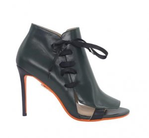Buy Classy Black Heels For Women - Meminoo Luxury