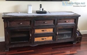 Chest of drawers