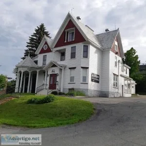 Magnificent ancestral building for sale St-George en Beauce