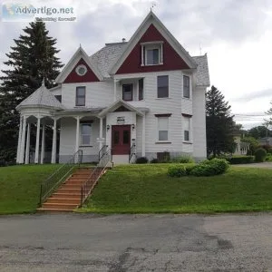 Superb historic building for rent in St-George en Beauce