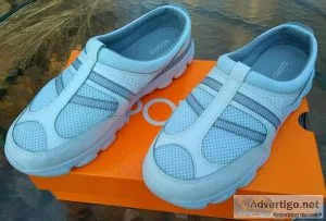Brand new Sporto &quotMonica&quot shoes in white