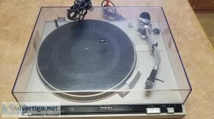 Technics SL-220 Silver vintage belt drive auto return turntable