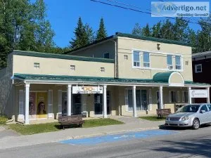 Good investment Semi-commercial building 100% leased