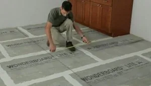 How to tile a floor steps and precautions