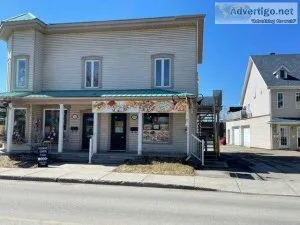 Turnkey pizzeria very well located in Mascouche