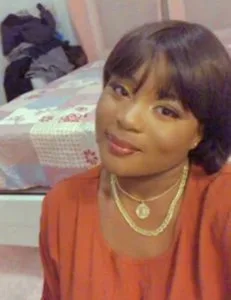 STRAIGHT BANGED WIG