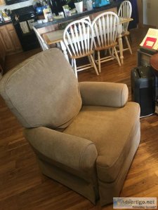 Swivel recliner chair
