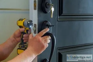 Expert locksmith