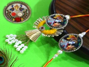 Rakhi gift hampers online