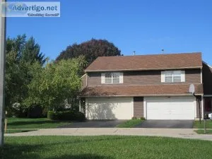 Gorgeous 2 Story Duplex On Private Cul-De-Sac Location for rent
