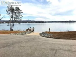 Smith Mountain Lake