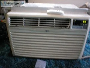 10000 BTU S WINDOW AIR CONDITIONER and REMOTE CONTROL